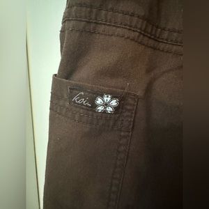 GUC soft, brown Koi Brand Scrub Utility Pants in soft, brown fabric size M Reg